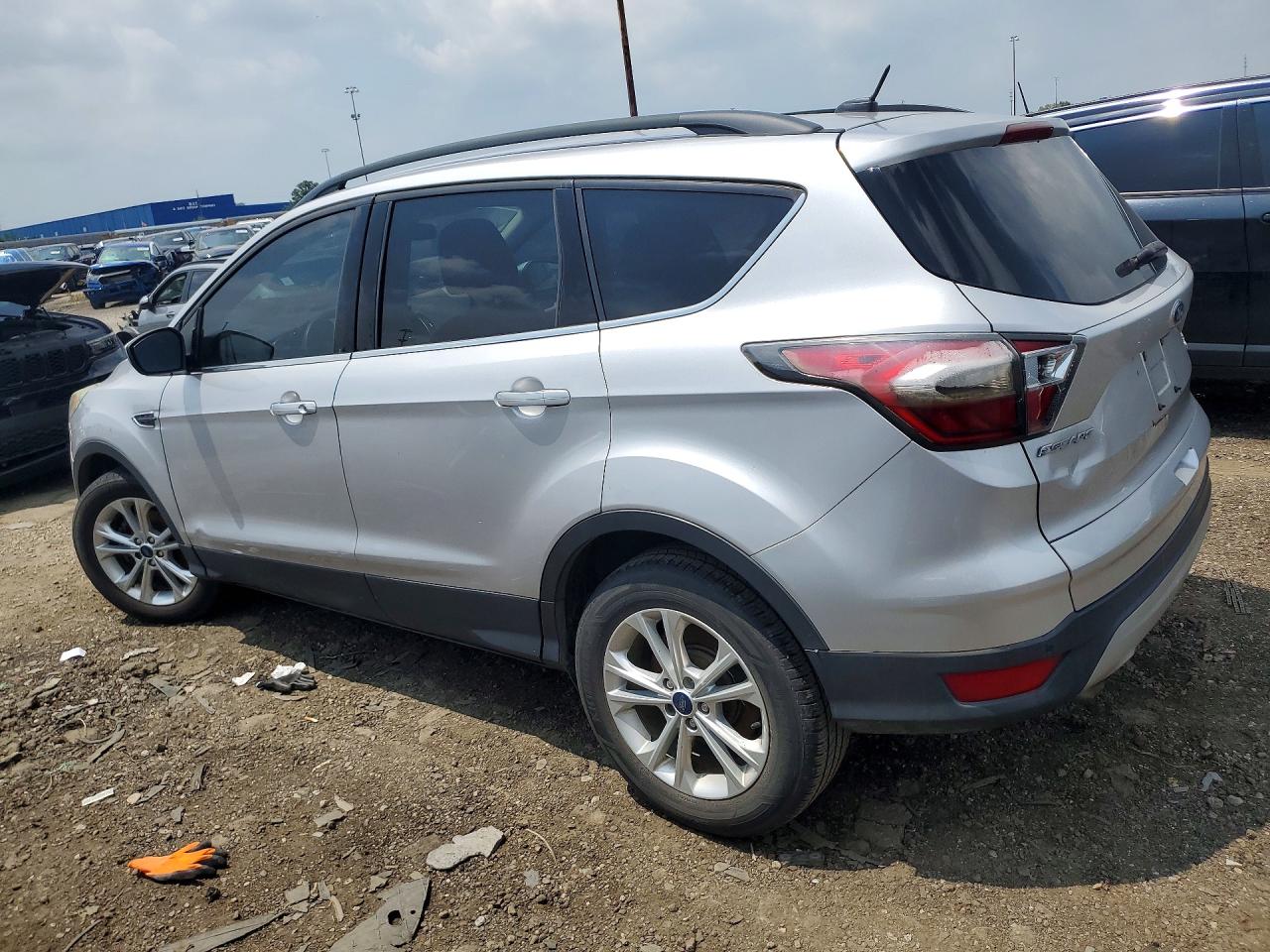 2017 FORD ESCAPE SE — снимка 2