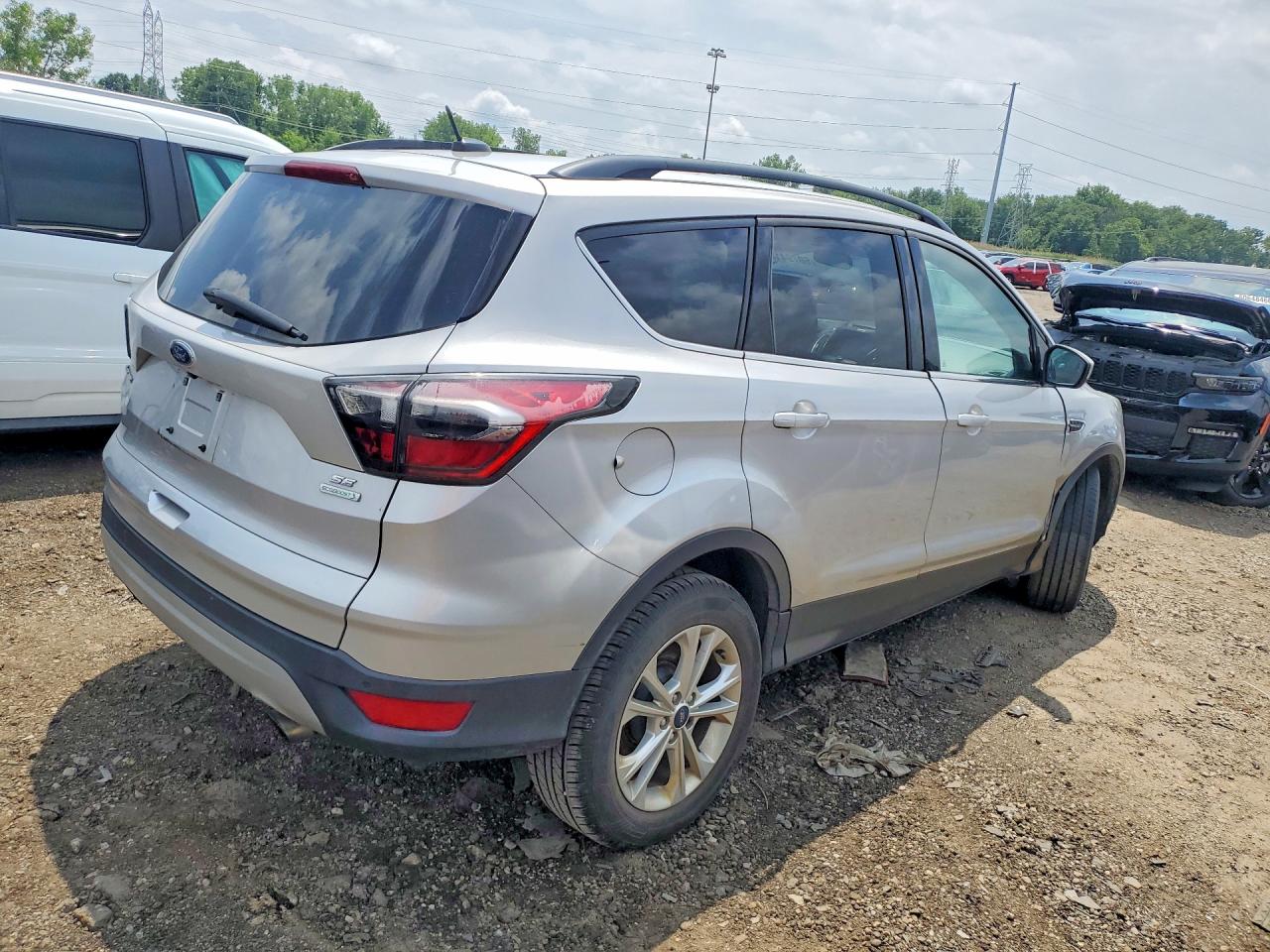 2017 FORD ESCAPE SE — снимка 3