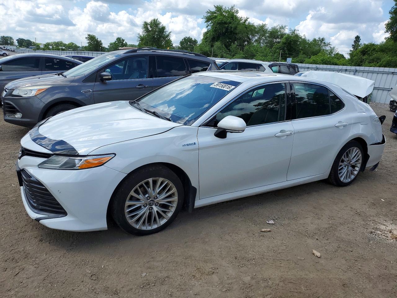 2018 TOYOTA CAMRY HYBRID SE