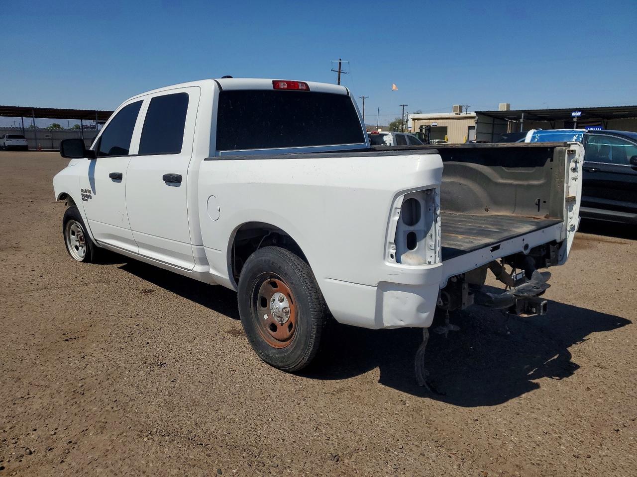 2022 RAM 1500 CLASSIC SLT — снимка 2