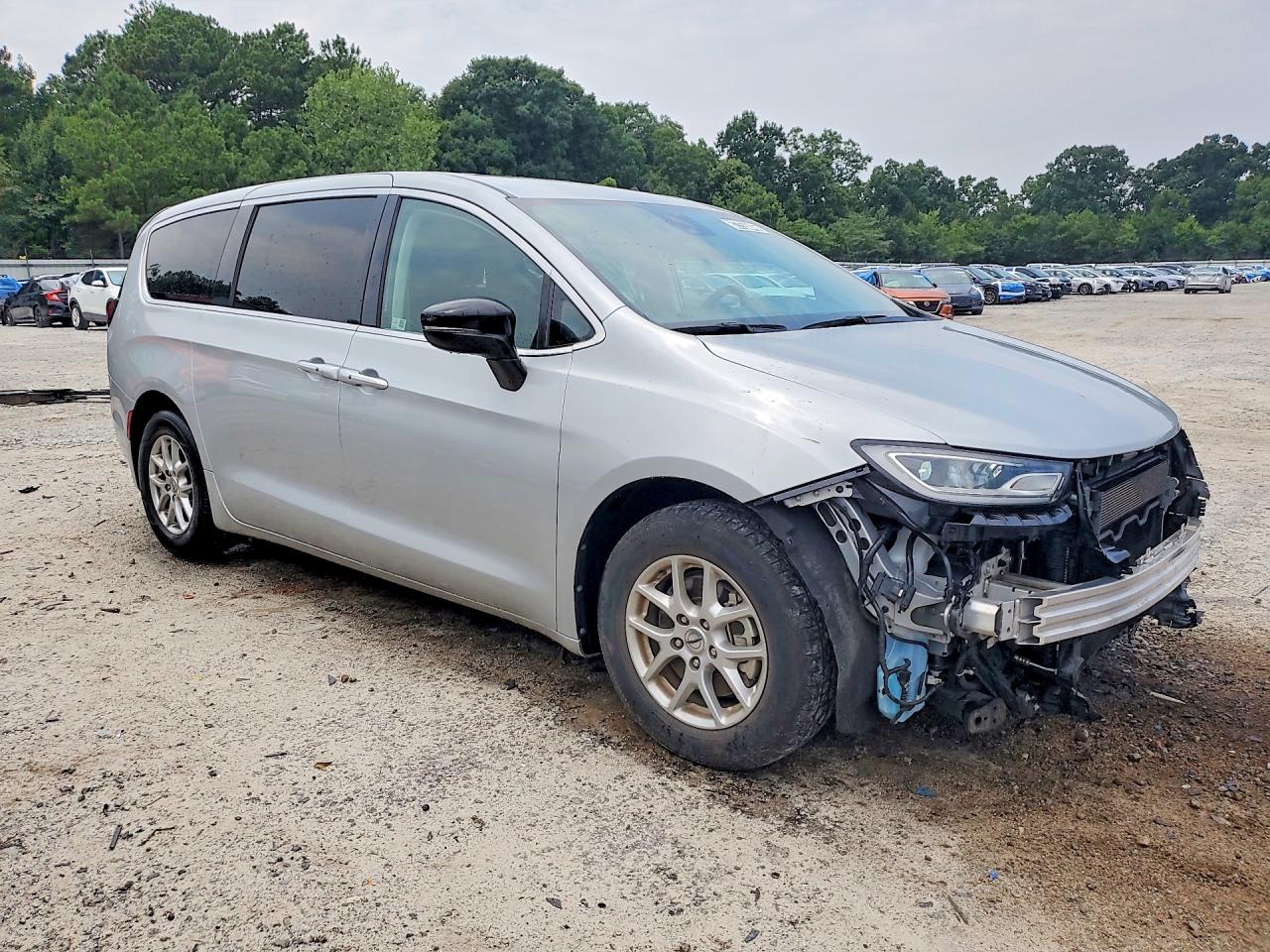 2024 CHRYSLER PACIFICA TOURING L — снимка 4