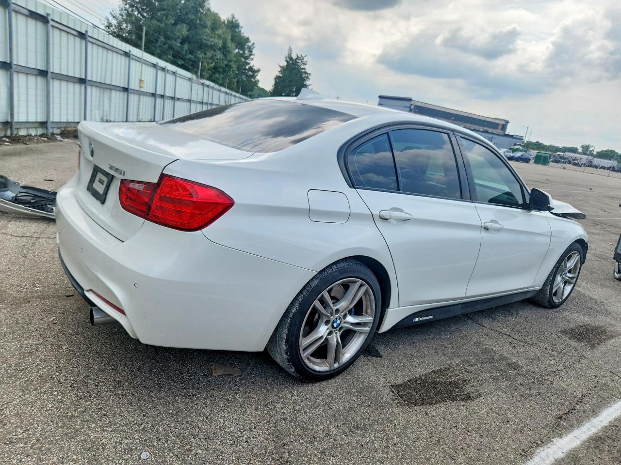 2014 BMW 335 XI — снимка 3