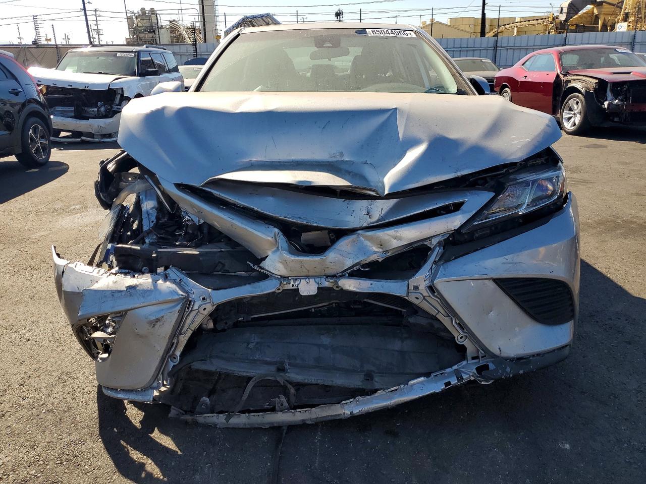 2019 TOYOTA CAMRY SE — снимка 5
