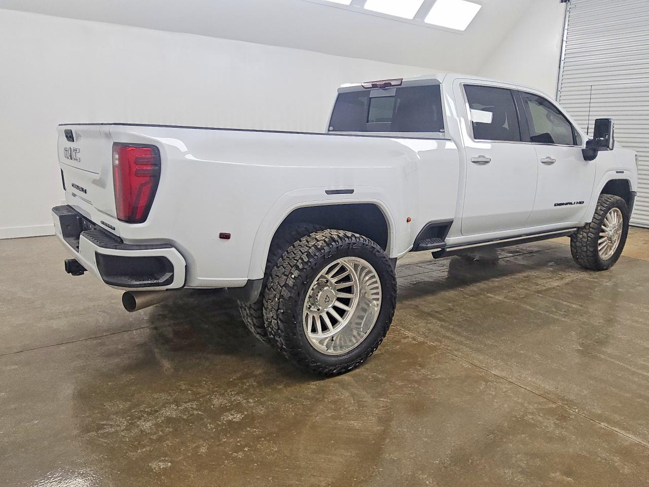 2026 GMC SIERRA K3500 DENALI — снимка 3