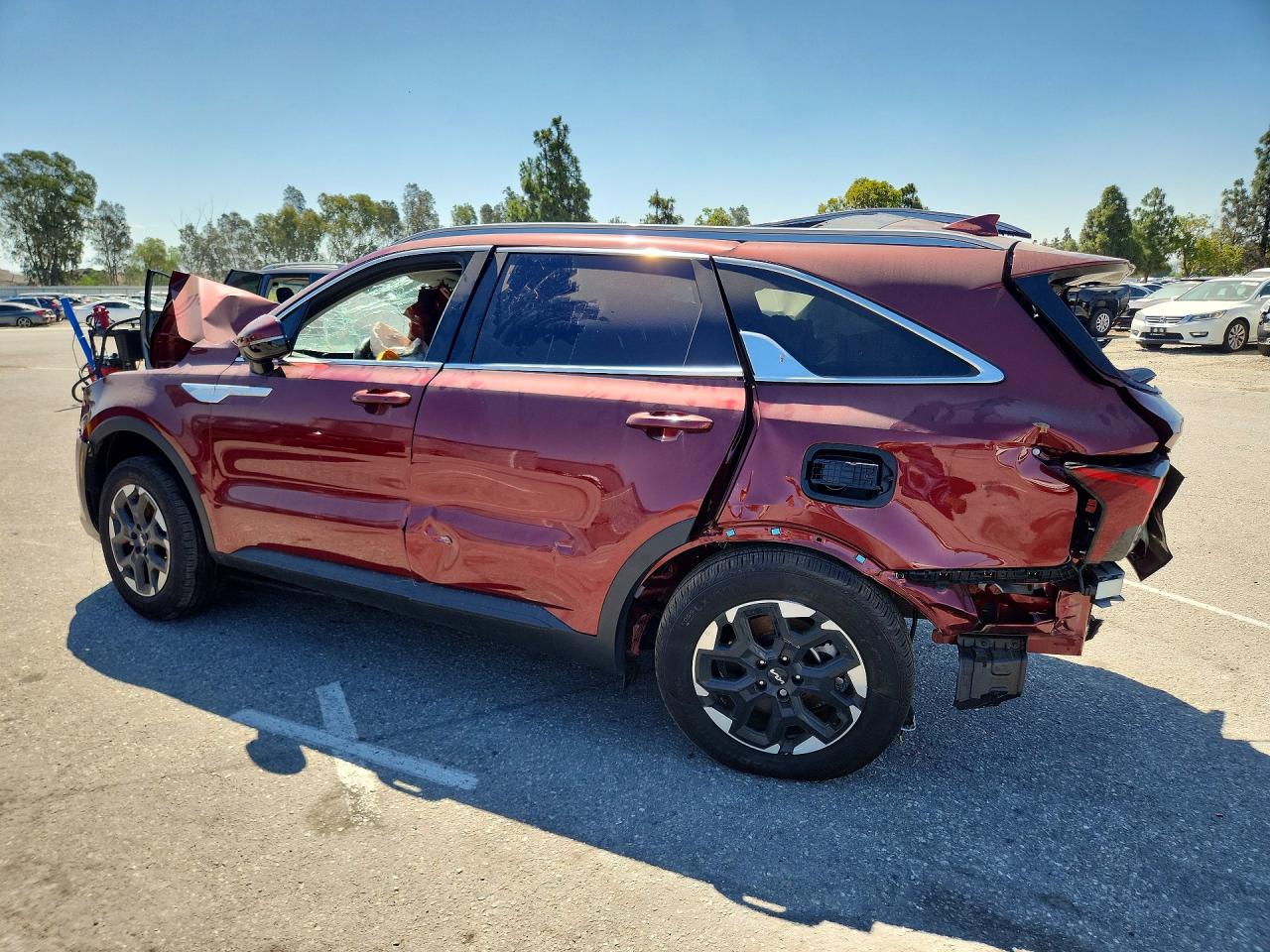 2025 KIA SORENTO S — снимка 2