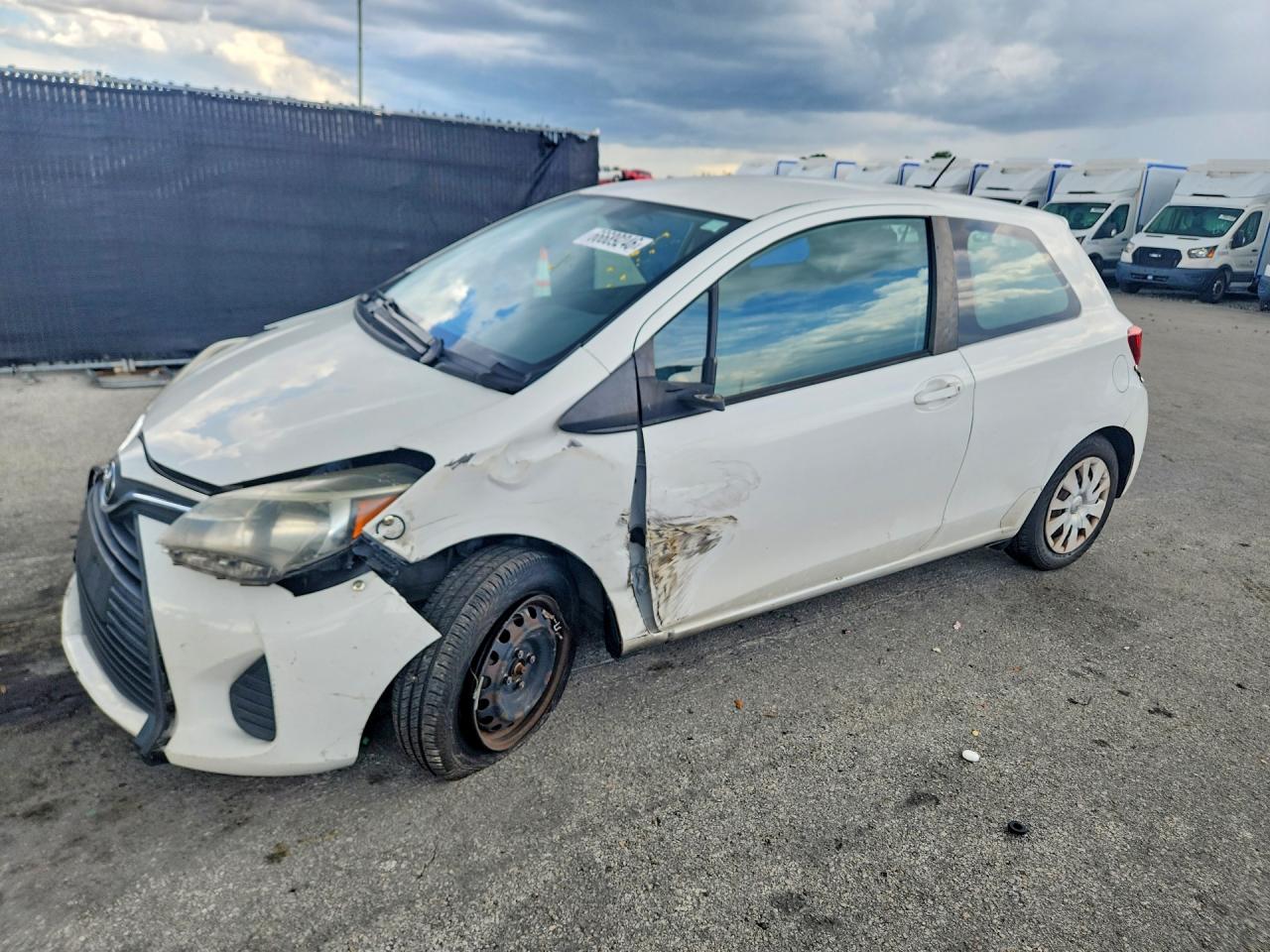 2015 TOYOTA YARIS 3-DOOR L