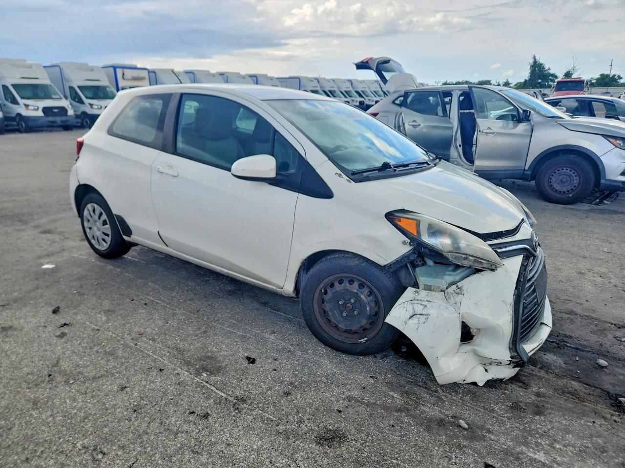 2015 TOYOTA YARIS 3-DOOR L — снимка 4