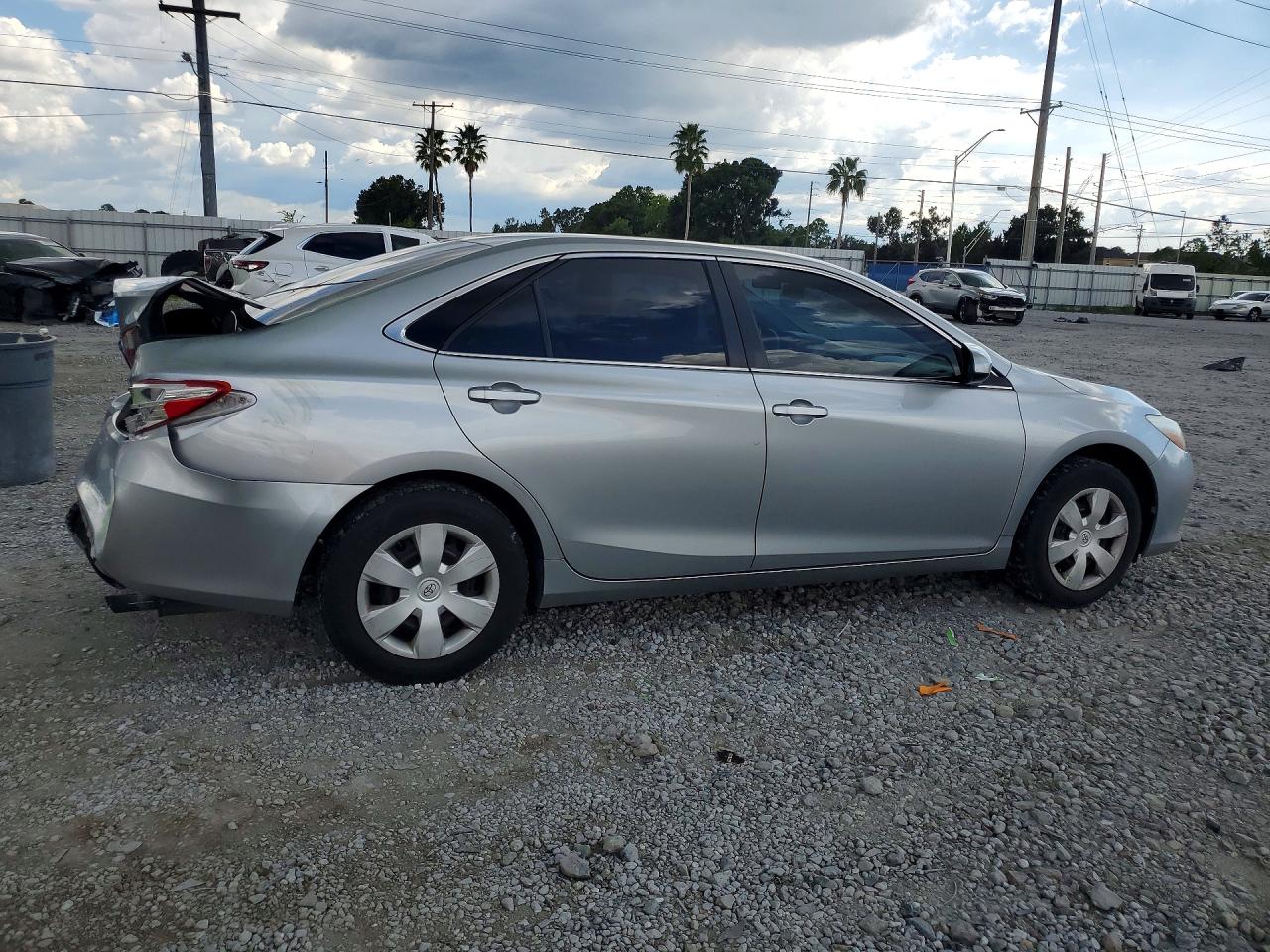 2017 TOYOTA CAMRY LE — снимка 3