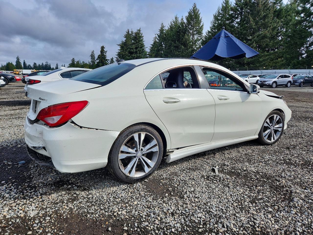 2017 MERCEDES-BENZ CLA 250 4MATIC — снимка 3