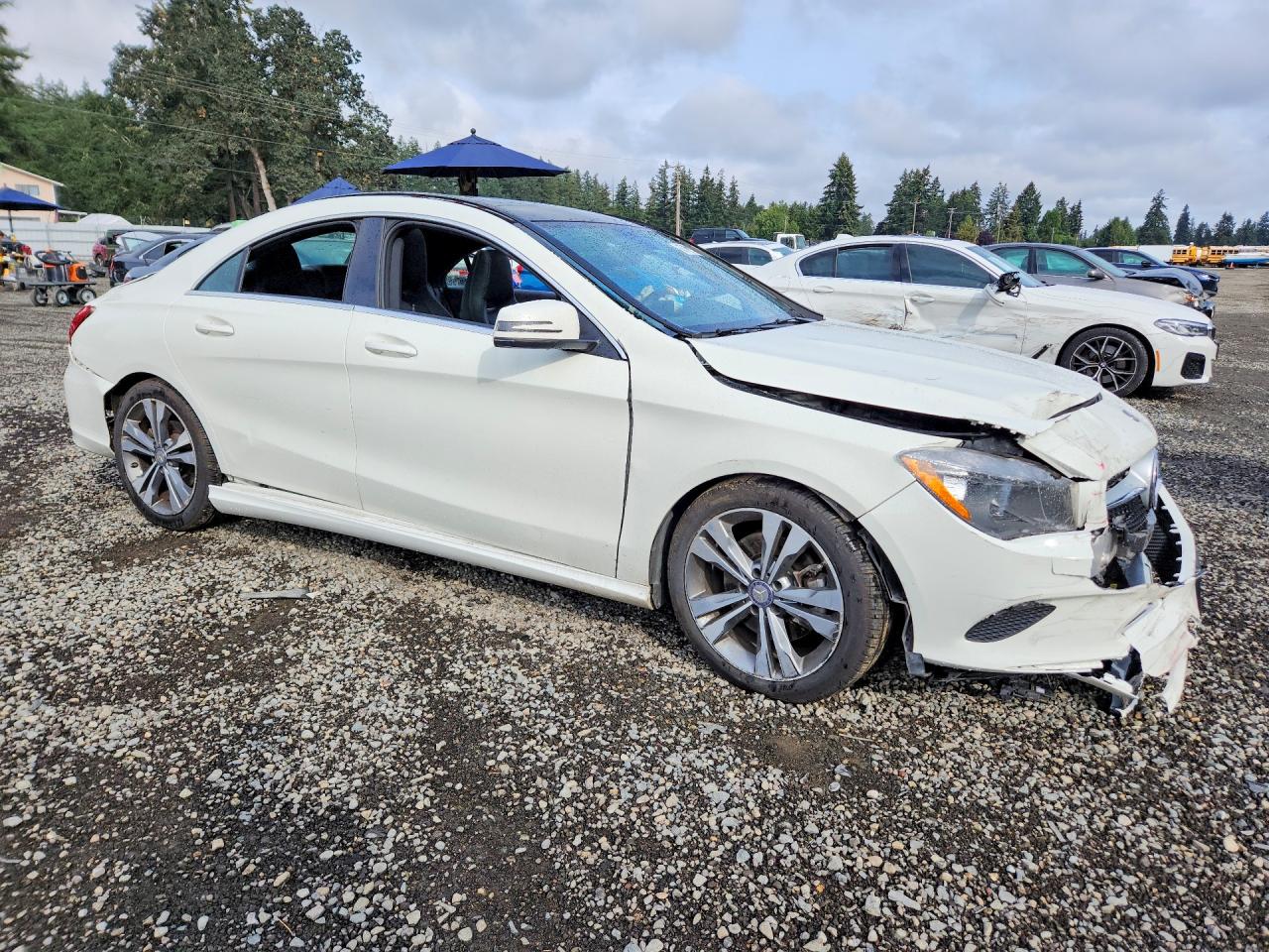 2017 MERCEDES-BENZ CLA 250 4MATIC — снимка 4