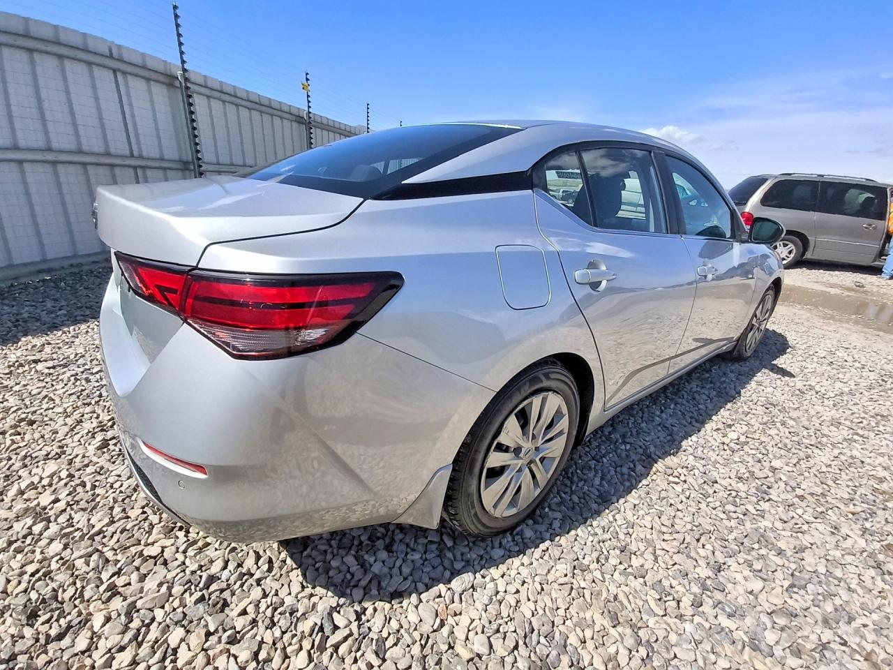 2022 NISSAN SENTRA S — снимка 3