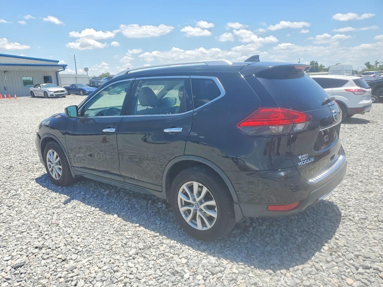 2017 NISSAN ROGUE SV — снимка 2