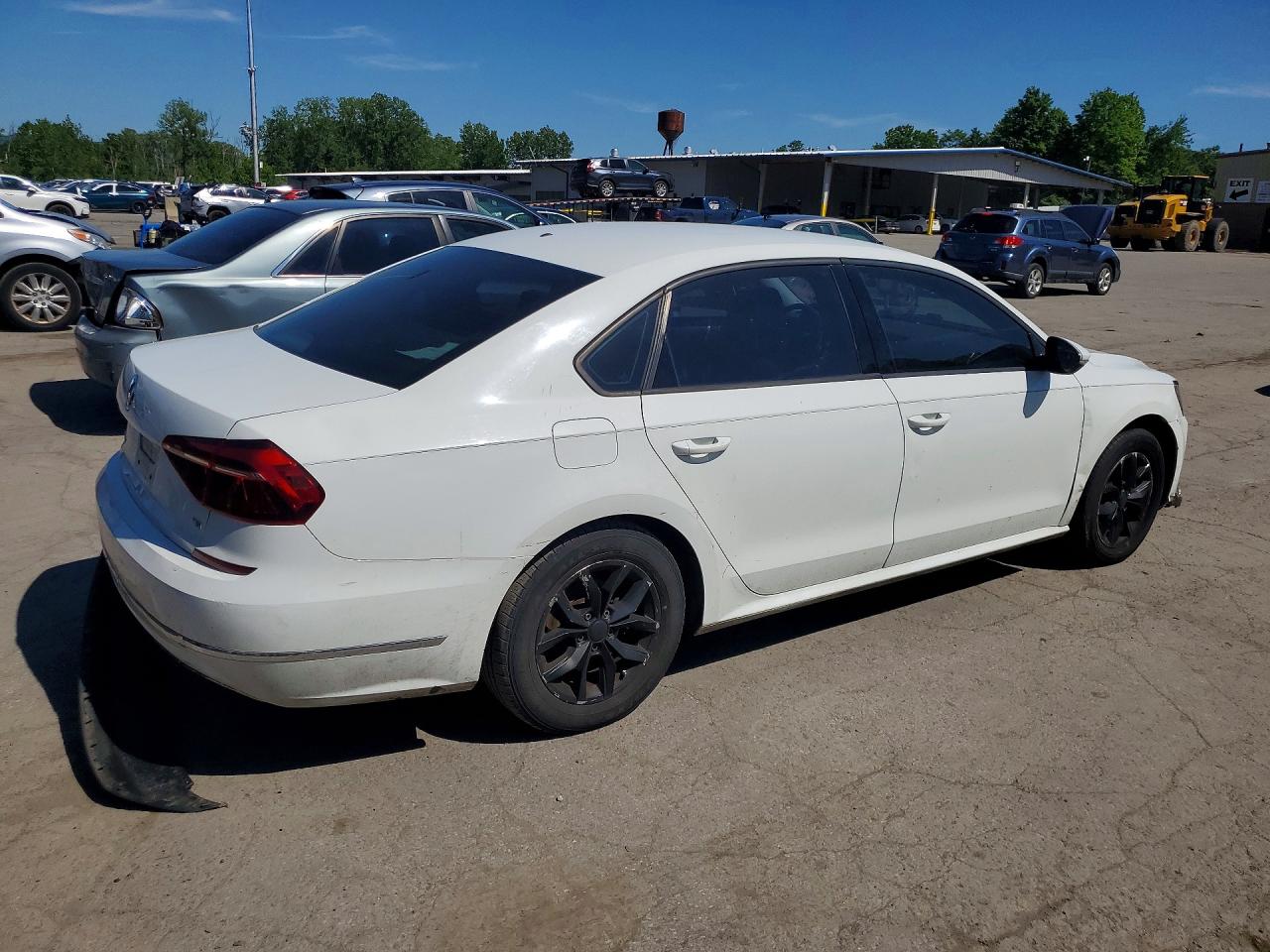 2018 VOLKSWAGEN PASSAT S — снимка 3