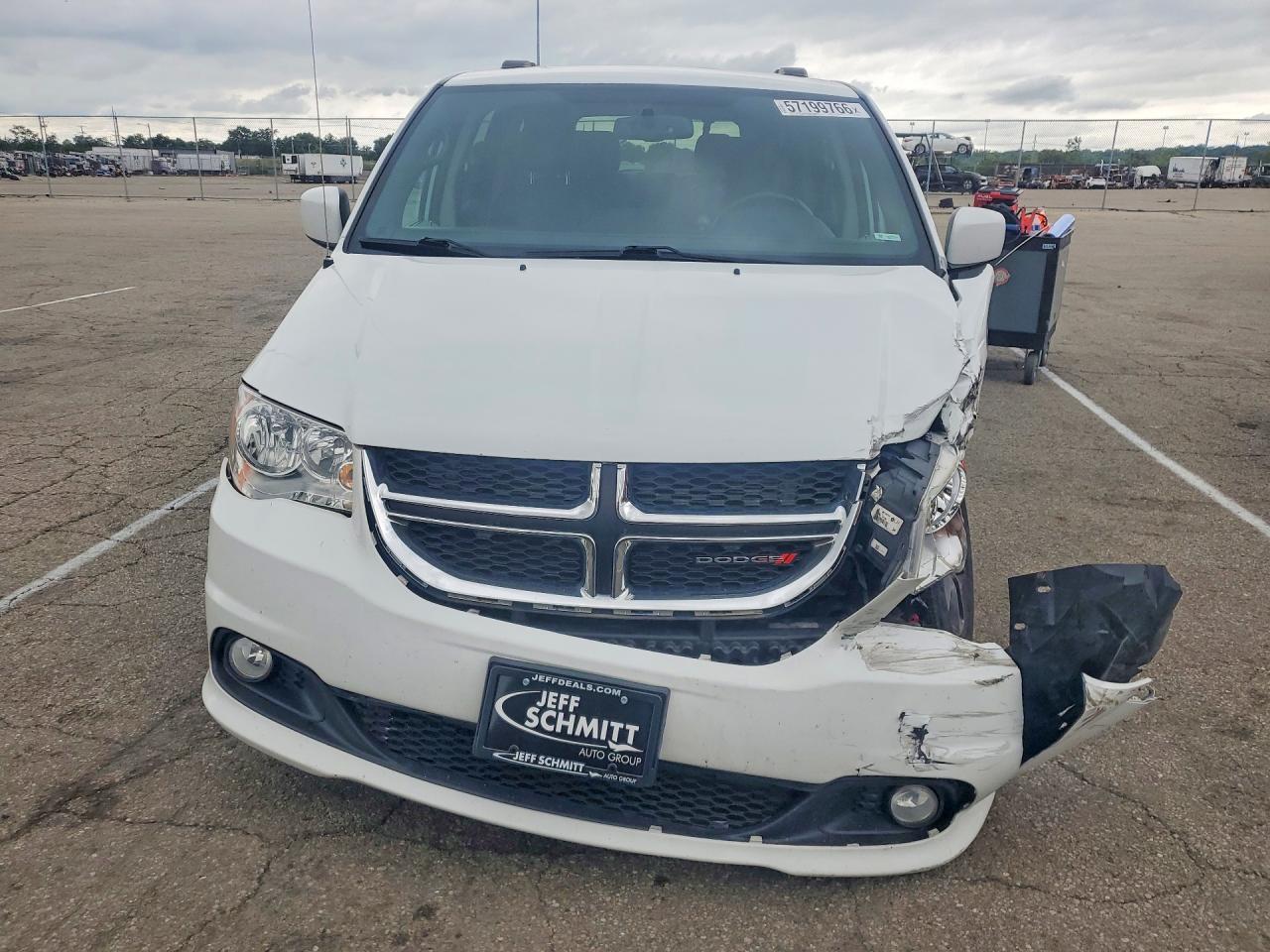 2017 DODGE GRAND CARAVAN SXT — снимка 5