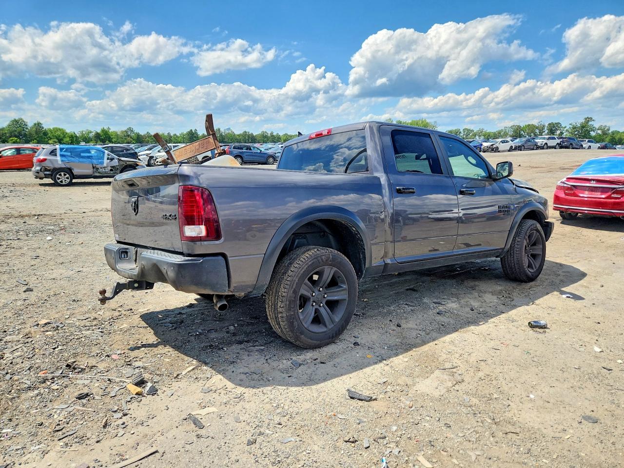 2022 RAM 1500 CLASSIC SLT — снимка 3
