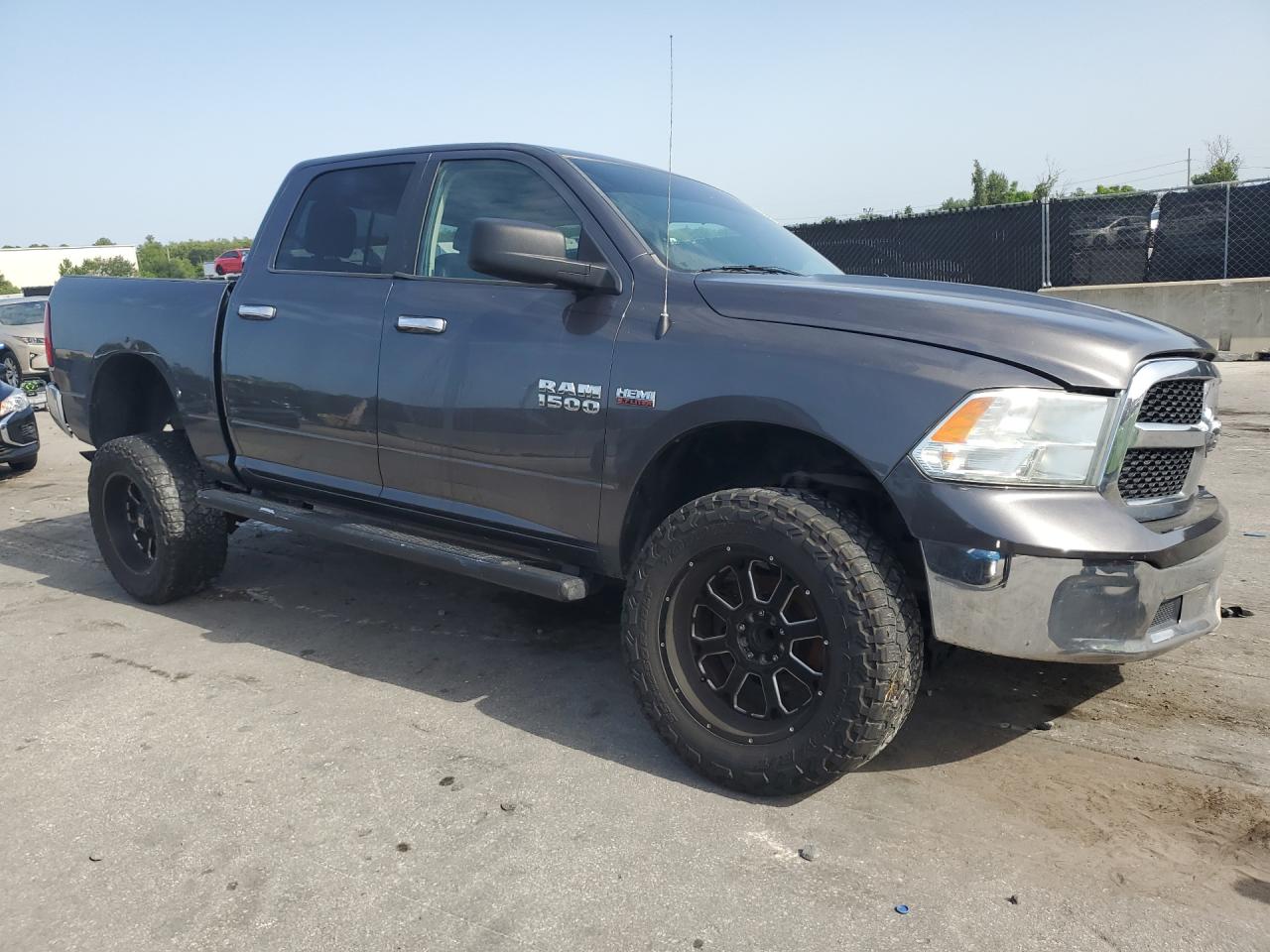 2017 RAM 1500 SLT — снимка 4