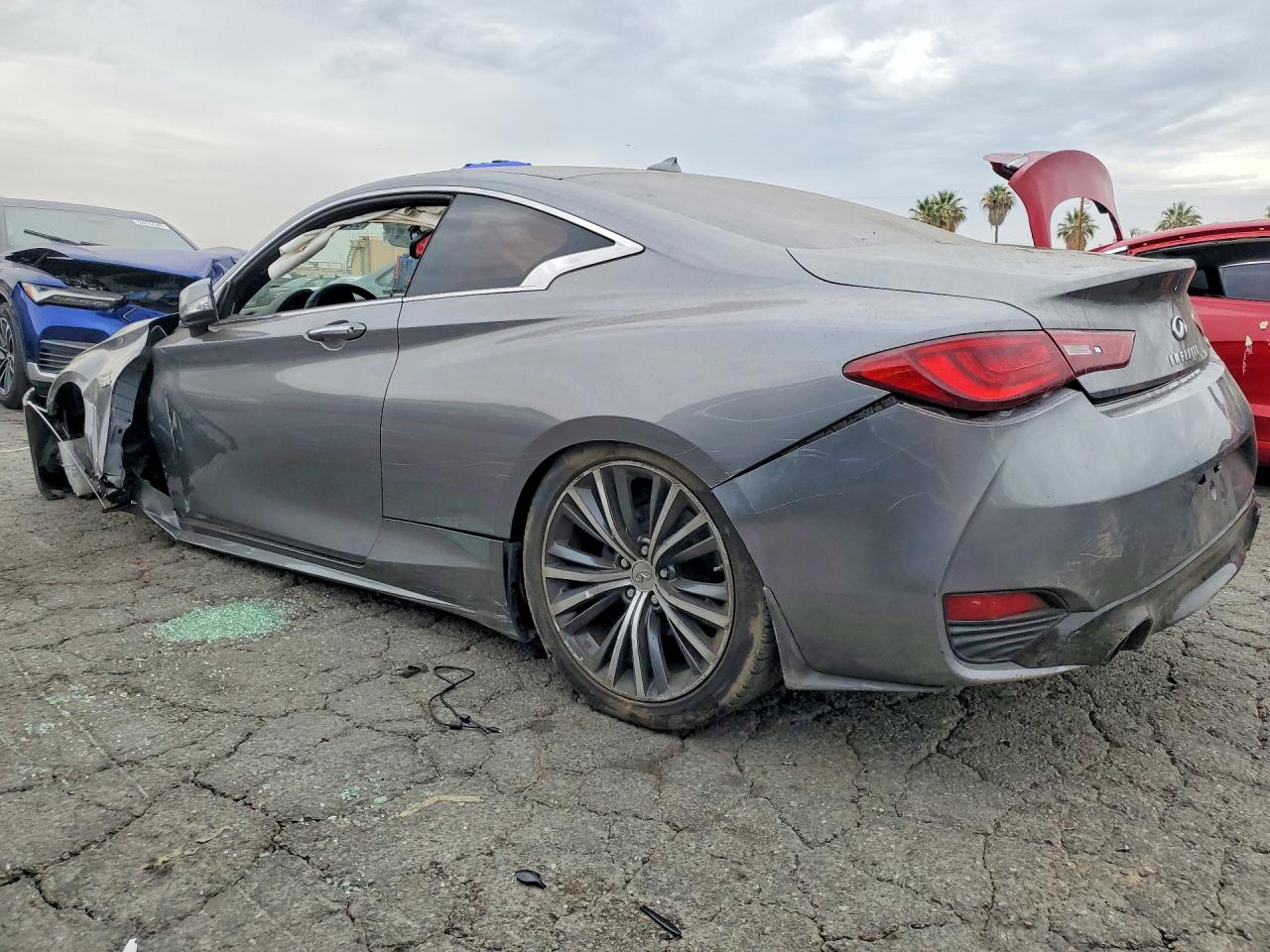 2017 INFINITI Q60 3.0T PREMIUM — снимка 2