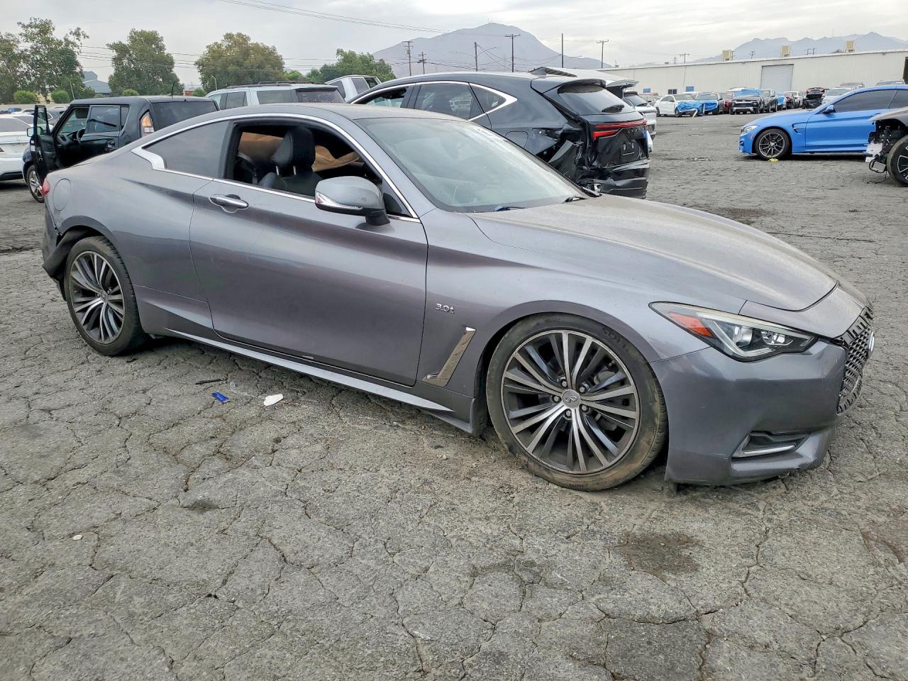 2017 INFINITI Q60 3.0T PREMIUM — снимка 4