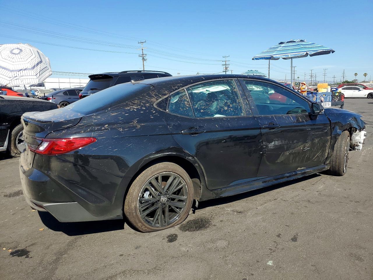 2026 TOYOTA CAMRY SE — снимка 3