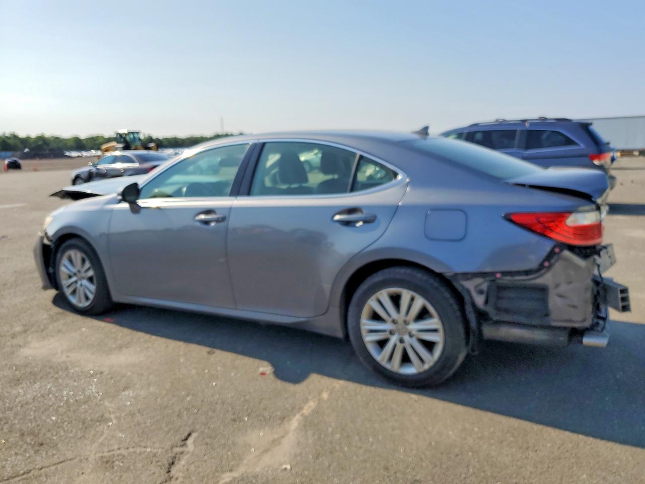 2013 LEXUS ES 350 — снимка 2