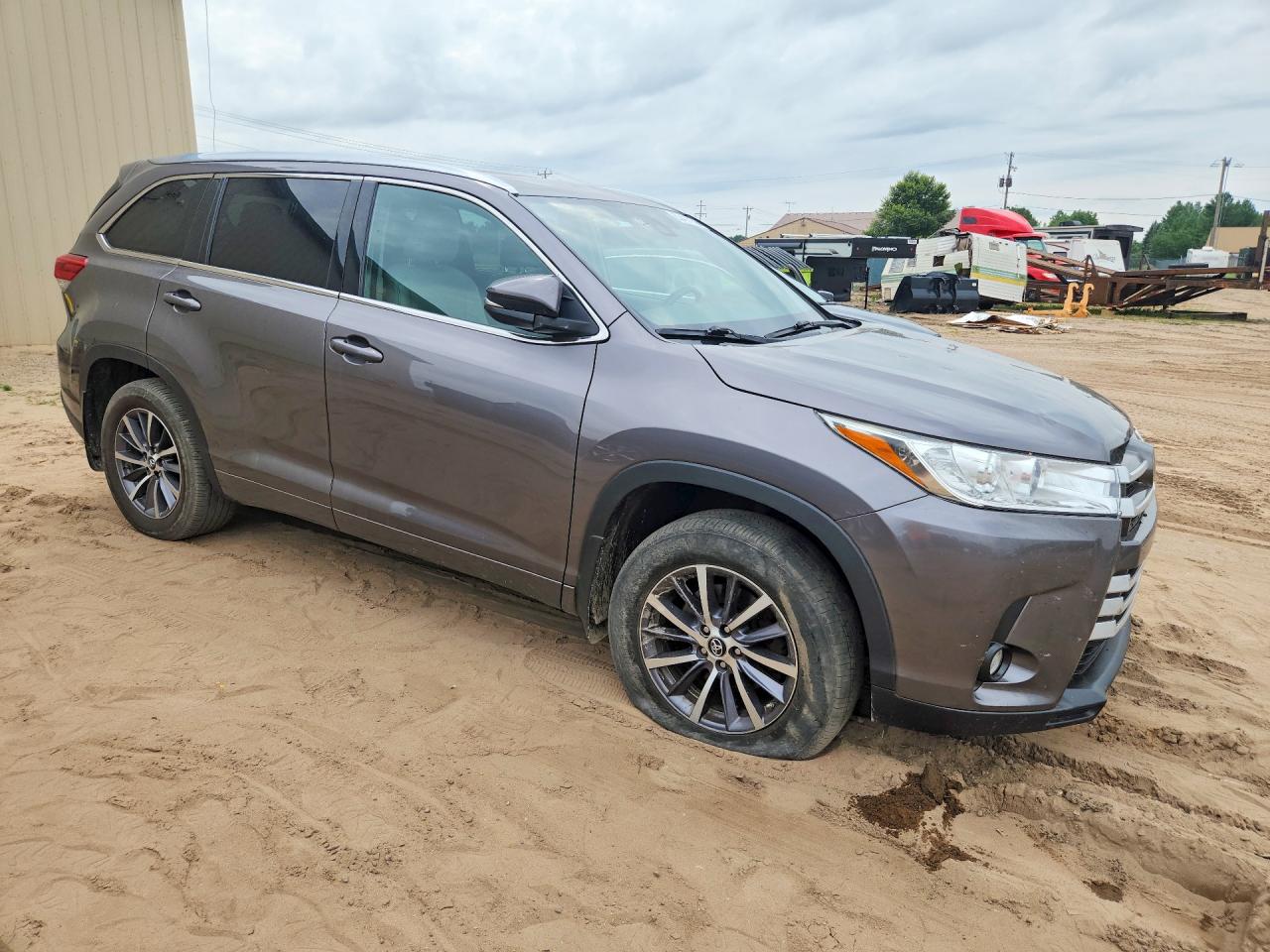 2018 TOYOTA HIGHLANDER XLE — снимка 4