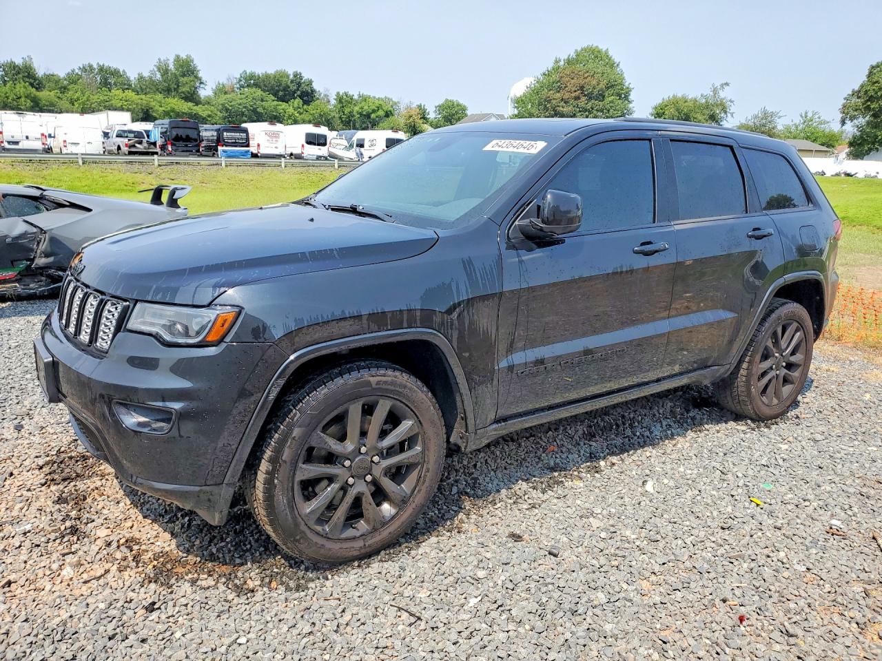 2022 JEEP GRAND CHEROKEE LAREDO E