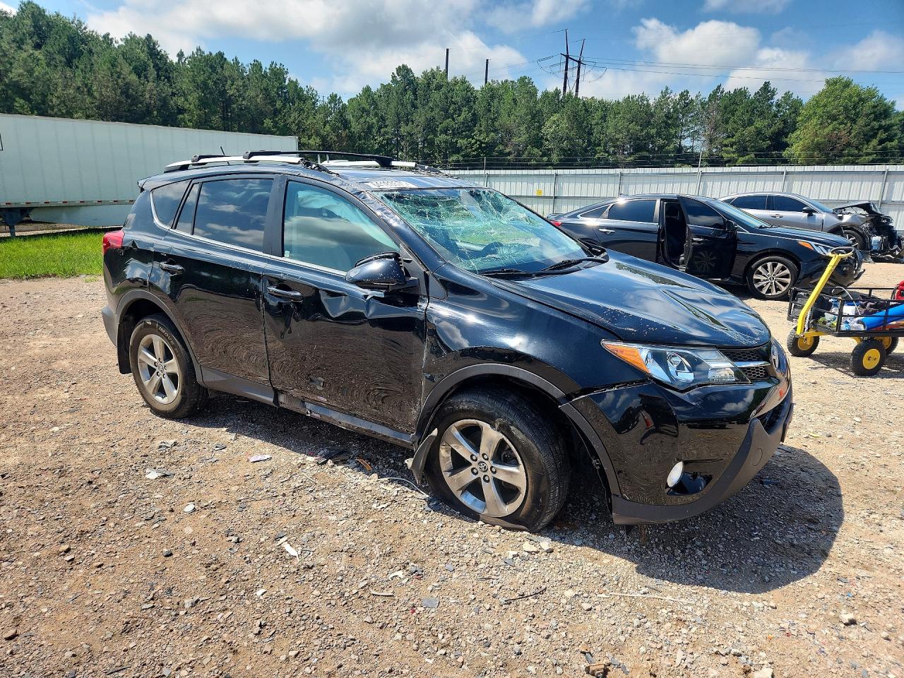 2015 TOYOTA RAV4 XLE — снимка 4