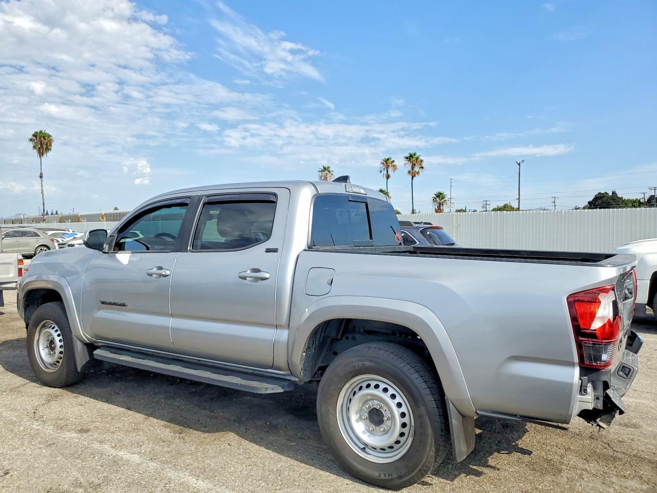 2021 TOYOTA TACOMA SR5 V6 — снимка 2