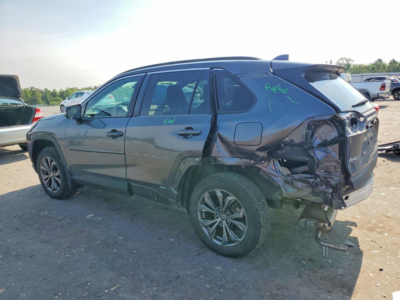 2024 TOYOTA RAV4 XLE PREMIUM — снимка 2