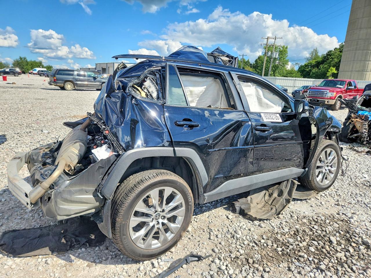 2021 TOYOTA RAV4 XLE PREMIUM — снимка 3