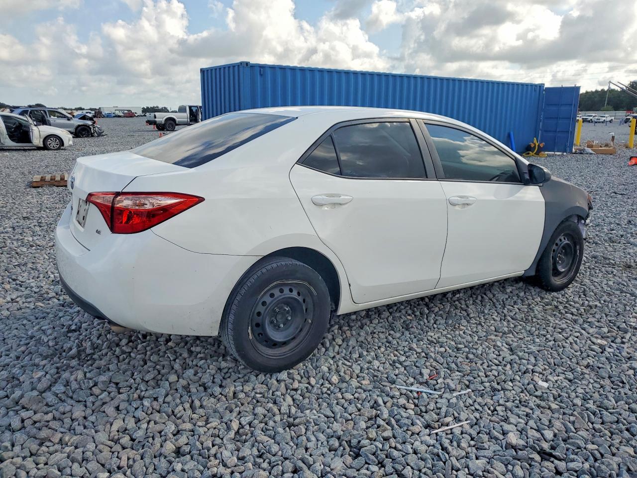 2019 TOYOTA COROLLA LE — снимка 3