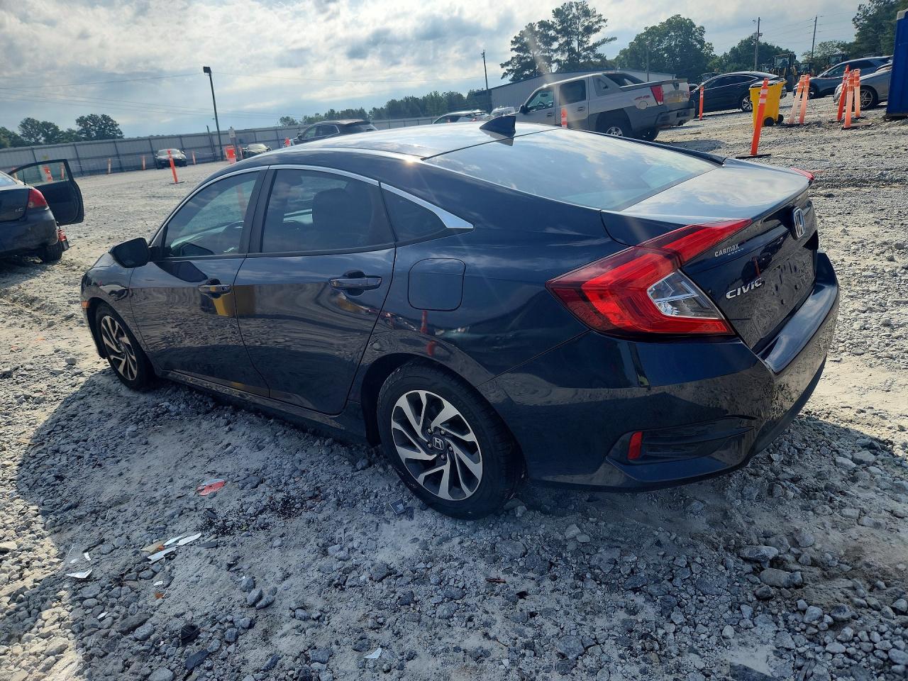 2017 HONDA CIVIC EX — снимка 2