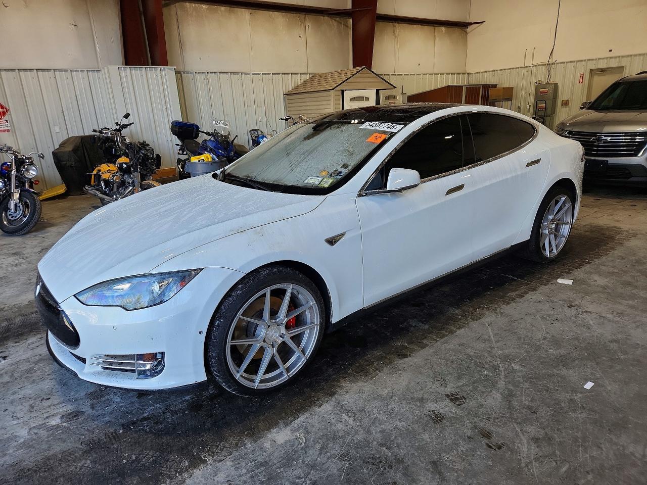 2016 TESLA MODEL S