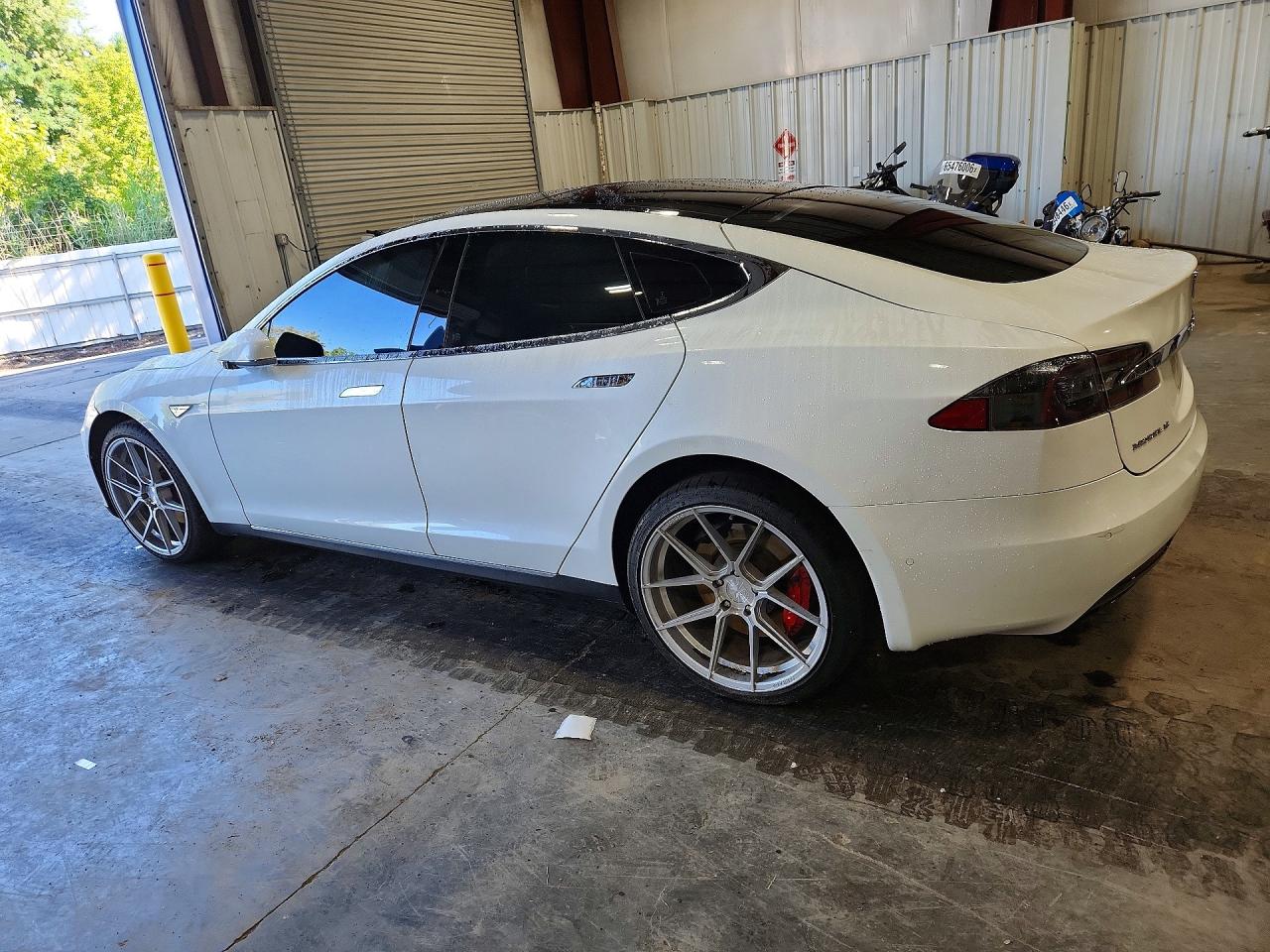 2016 TESLA MODEL S — снимка 2