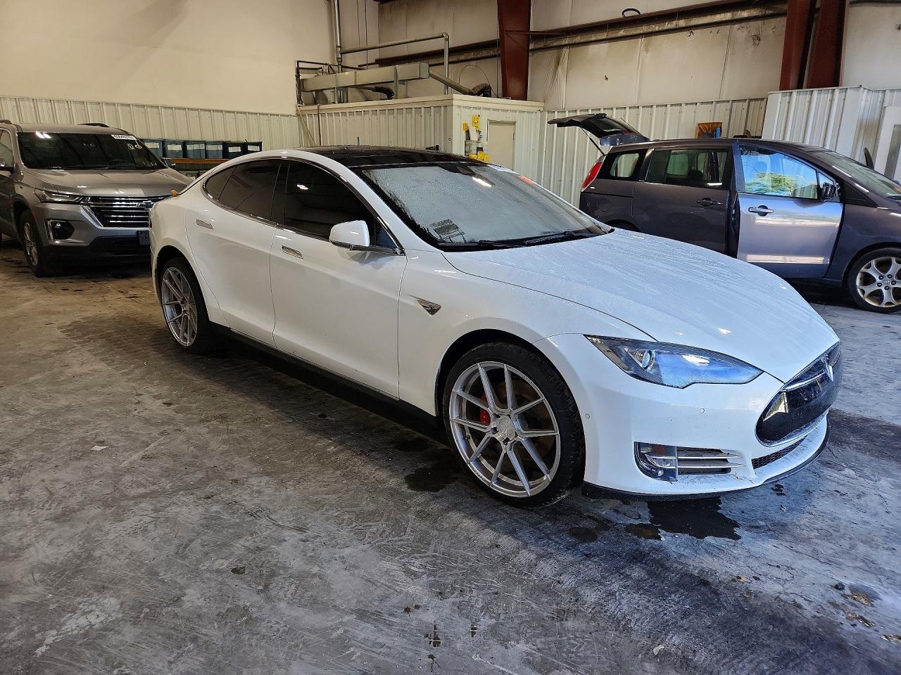 2016 TESLA MODEL S — снимка 4