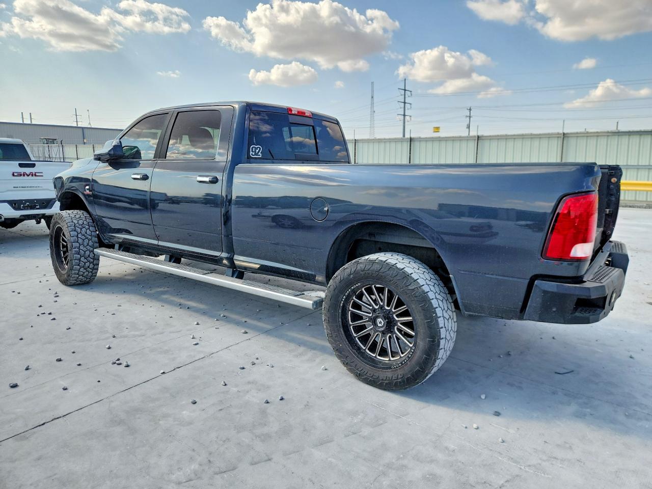 2016 RAM 3500 SLT — снимка 2