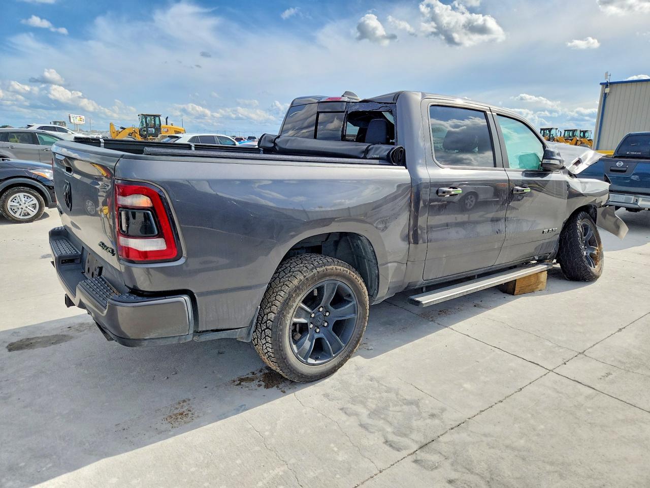 2021 RAM 1500 BIG HORN — снимка 3