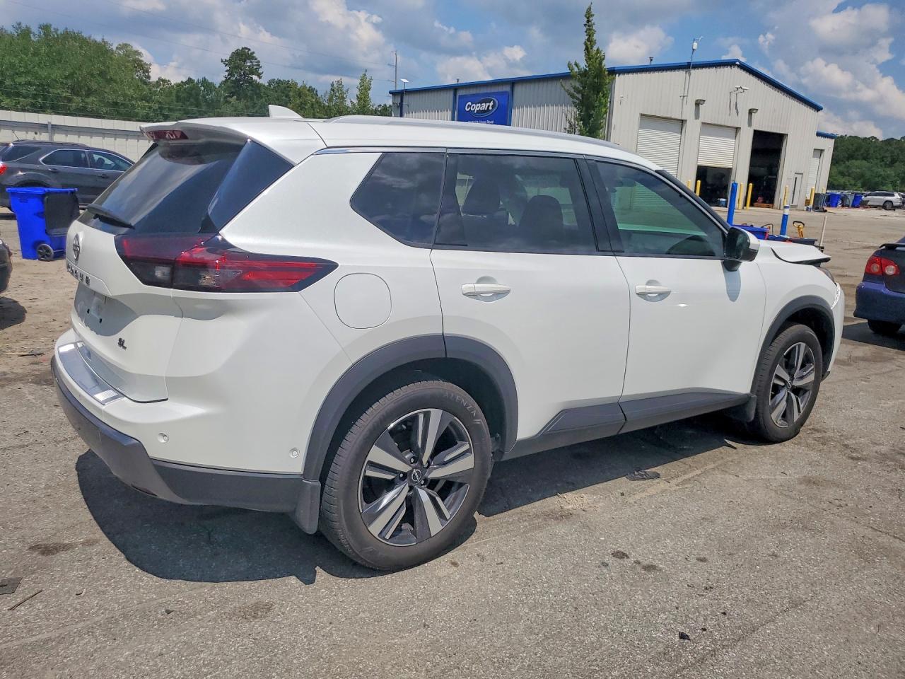 2025 NISSAN ROGUE SL — снимка 3