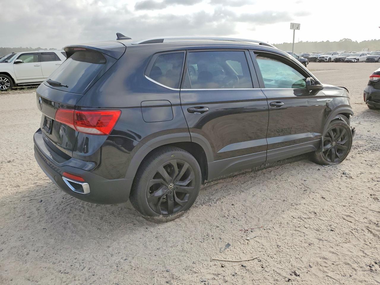 2023 VOLKSWAGEN TAOS SE — снимка 3
