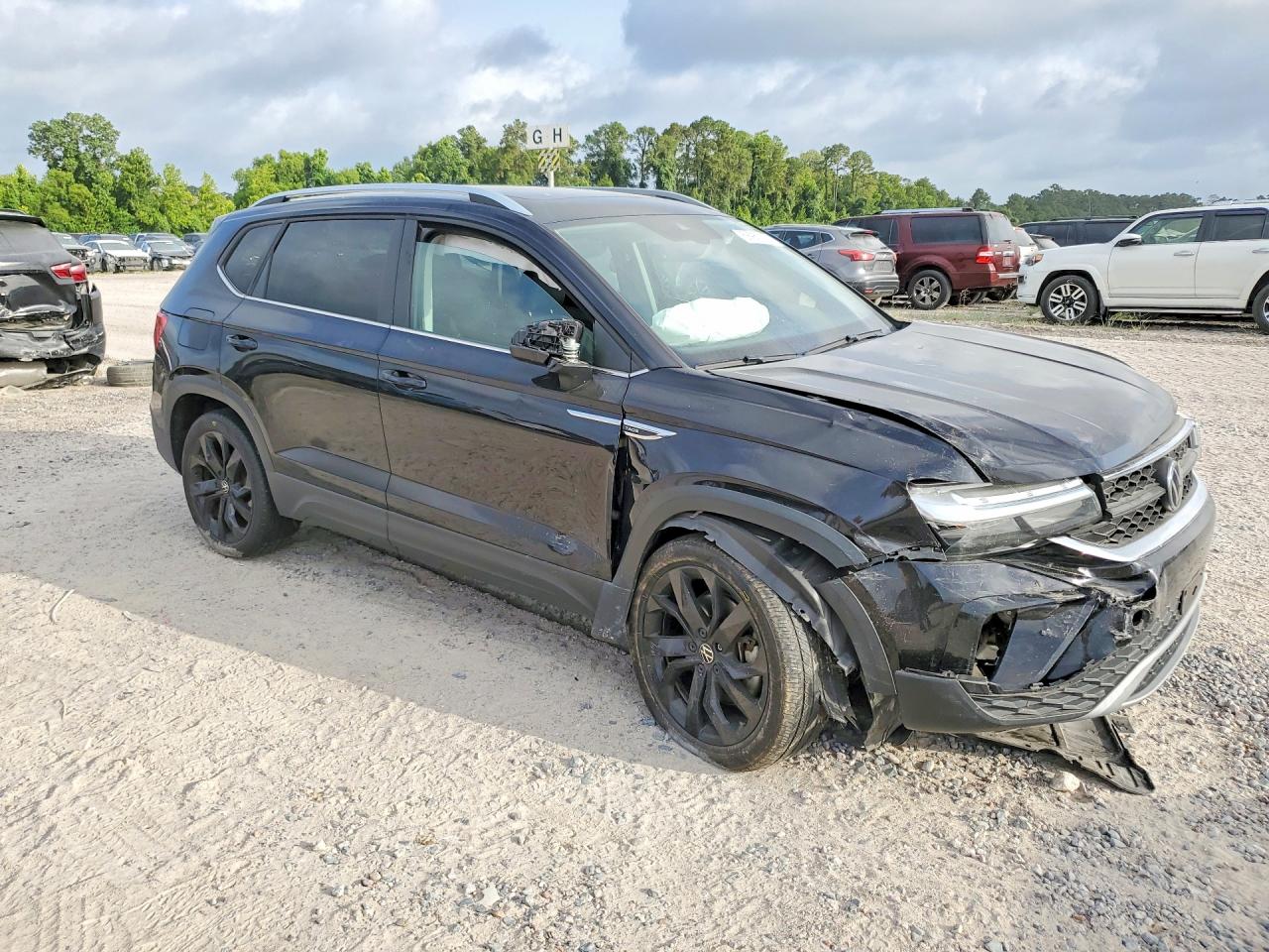 2023 VOLKSWAGEN TAOS SE — снимка 4