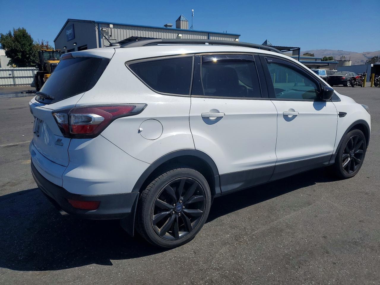 2017 FORD ESCAPE SE — снимка 3