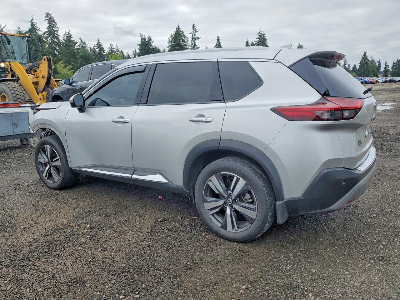 2021 NISSAN ROGUE SL — снимка 2