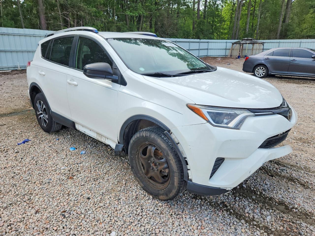 2018 TOYOTA RAV4 LE — снимка 4
