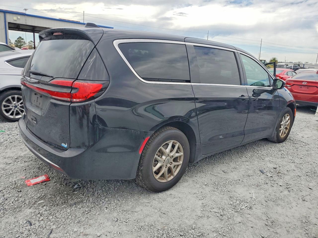 2024 CHRYSLER PACIFICA TOURING L — снимка 3
