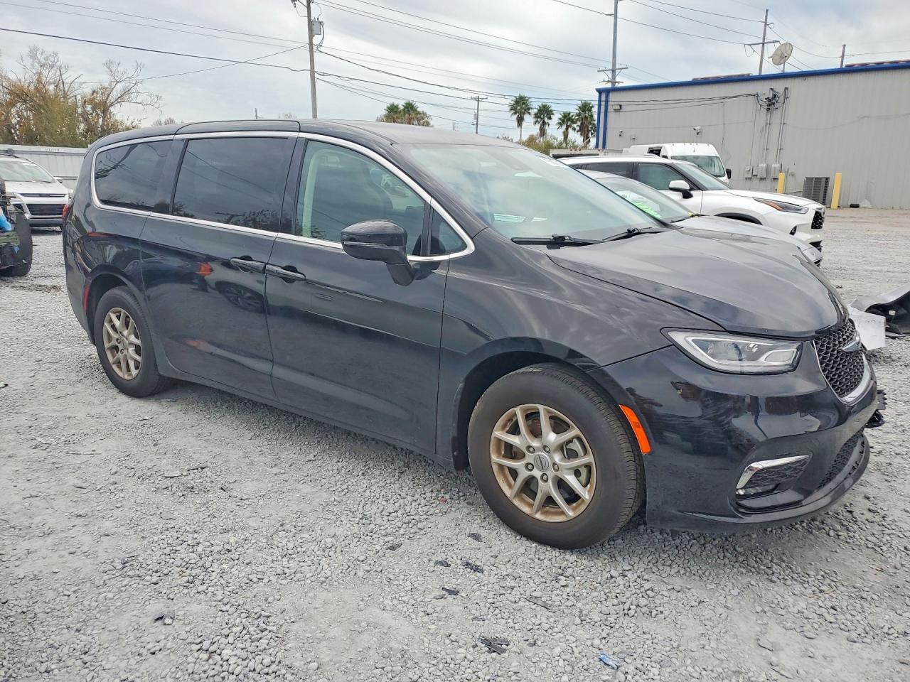 2024 CHRYSLER PACIFICA TOURING L — снимка 4