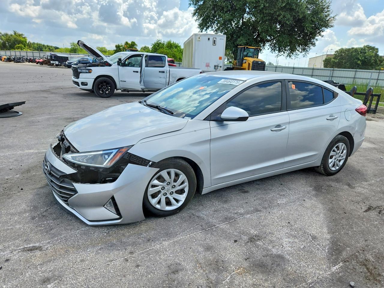 2019 HYUNDAI ELANTRA SE
