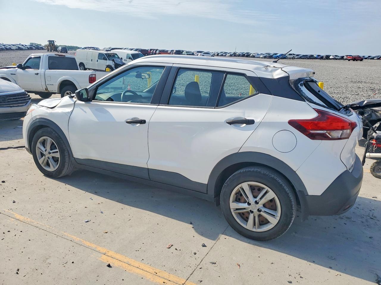 2018 NISSAN KICKS S — снимка 2