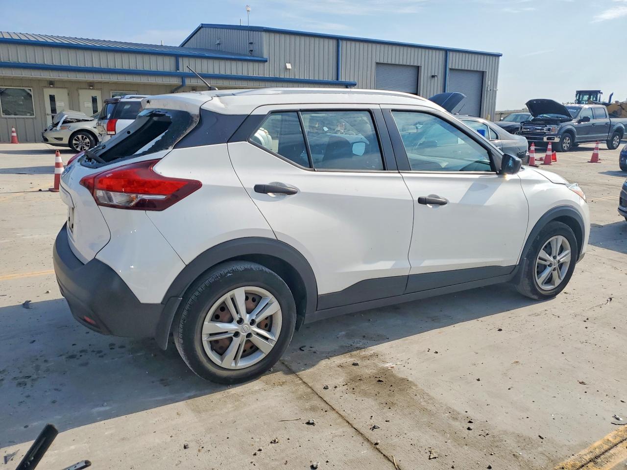 2018 NISSAN KICKS S — снимка 3