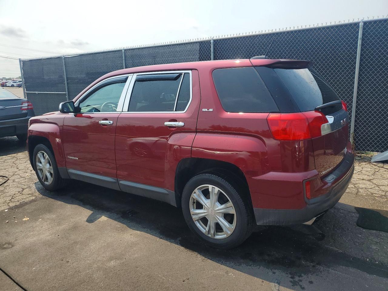 2017 GMC TERRAIN SLE — снимка 2