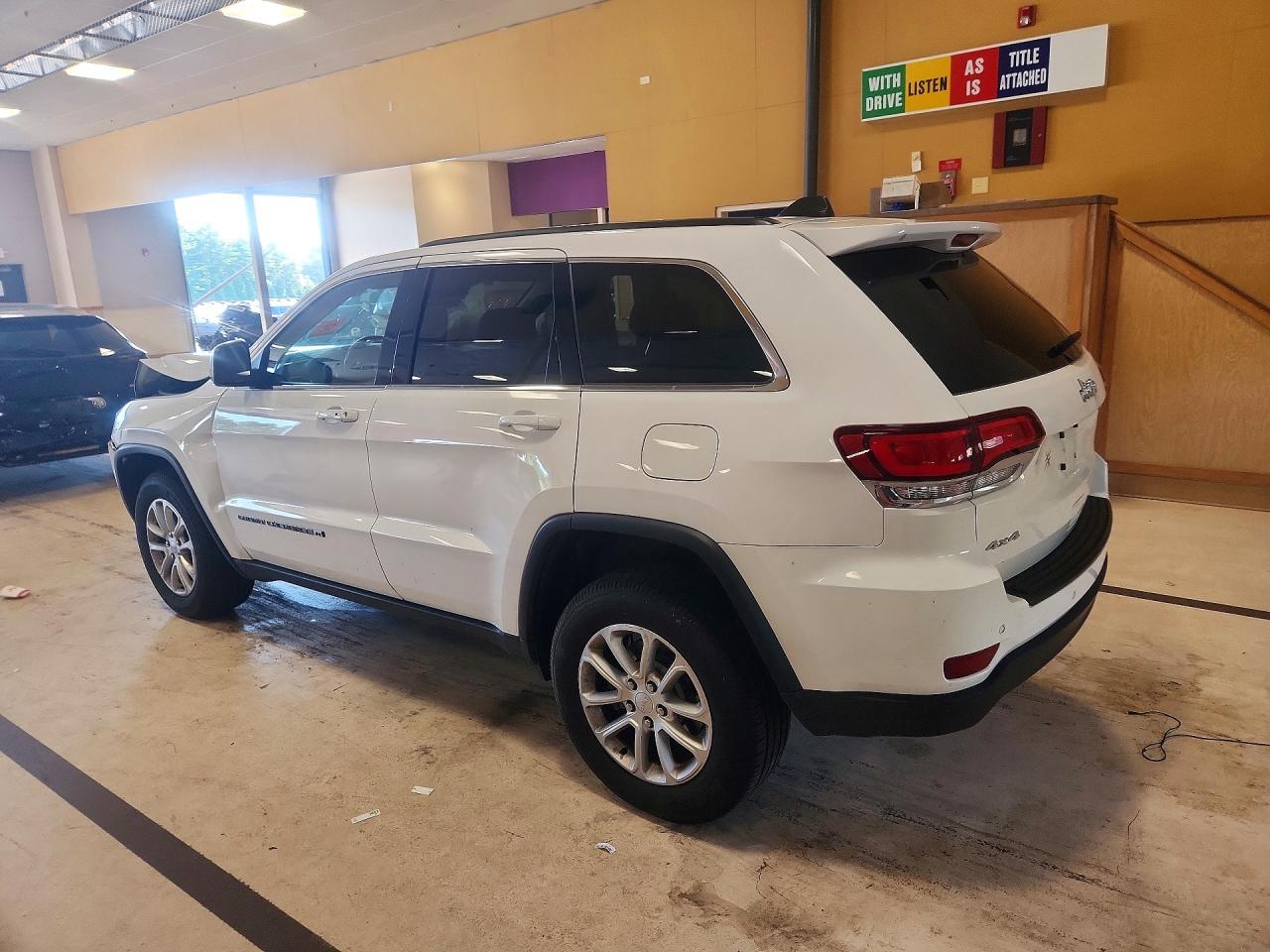 2022 JEEP GRAND CHEROKEE LAREDO E — снимка 2